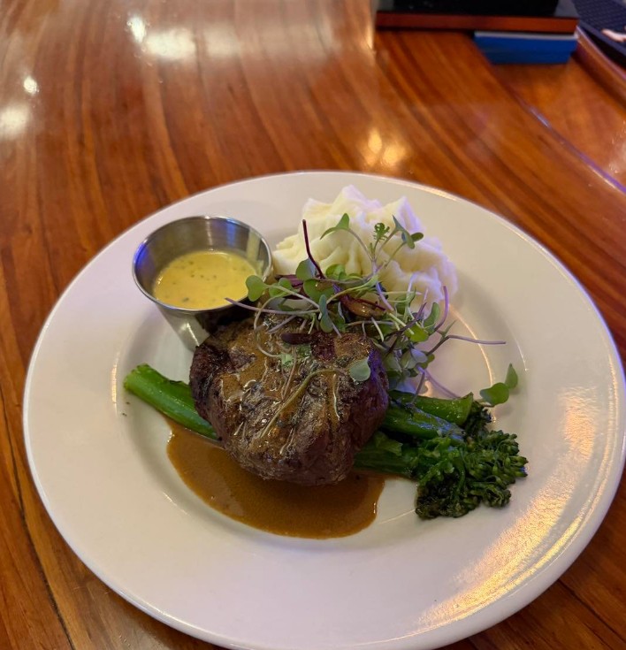 West Street Grille